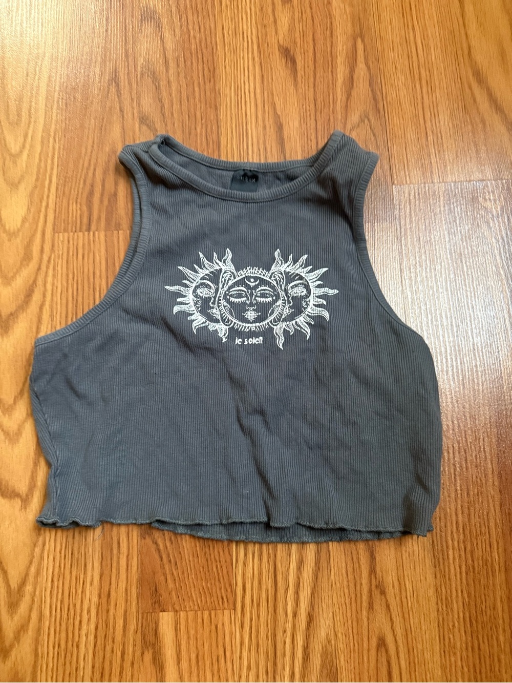 SHEIN Charcoal Ribbed Sun Graphic Crop Tank